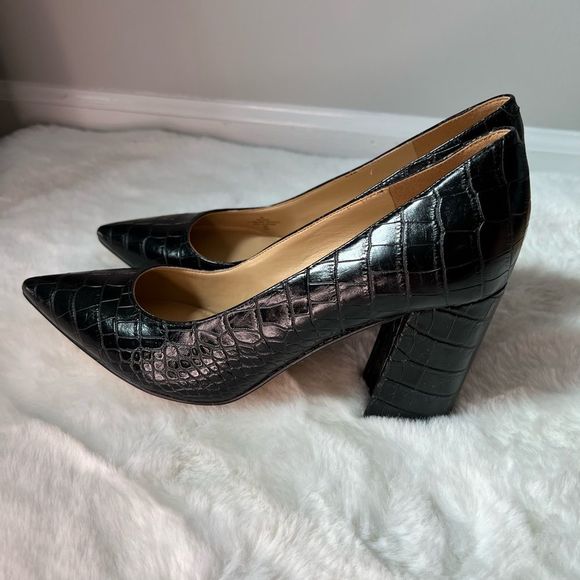 Nine West Shoes - Womens Nine West block heel size 9 crocodile print heels shoes black